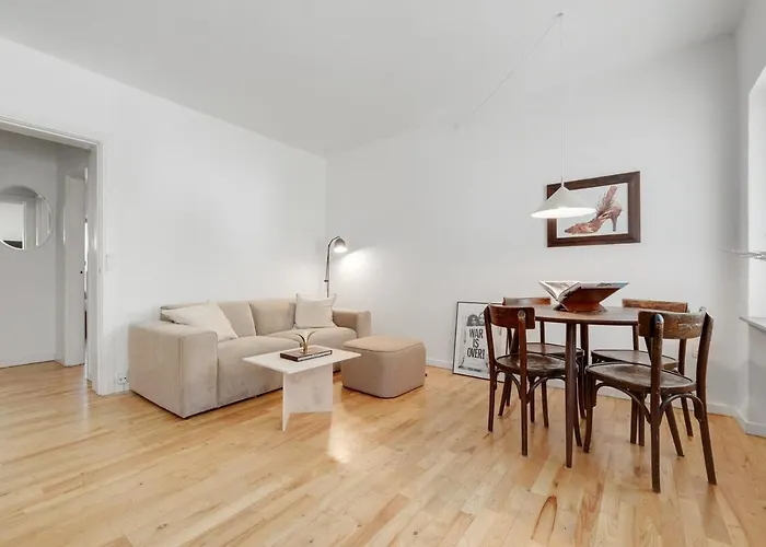 Cozy Apartment In Osterbro